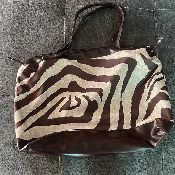 Brown Zebra Tote 🦓 - Picture 1 of 12